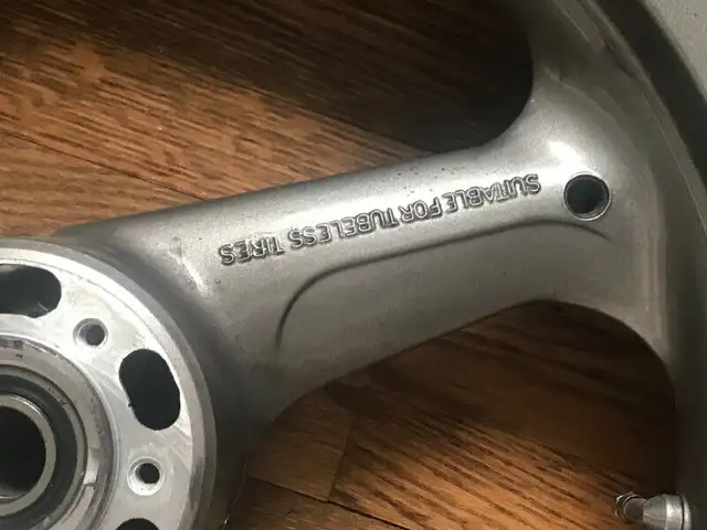 Ducati 748,996,916,998,Monster Wheels Rim Brembo OEM marchesini in Other in Barrie - Image 9