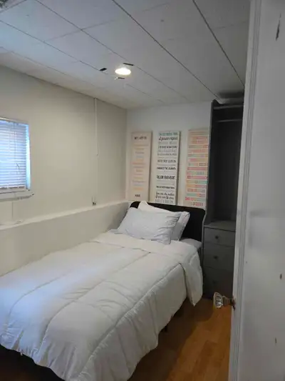 Private Room James Bay