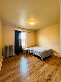 Room for rent in downtown Windsor 