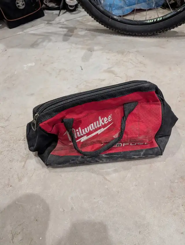 DeWalt and Milwaukee Tool Bags in Tool Storage & Benches in London - Image 3