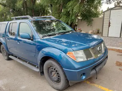 Excellent truck, runs and looks great. Have had no issues owning this truck, has the winter rims and...