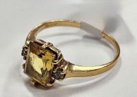 2.356G 10K Yellow Gold Ring W/ Yellow Topaz face and Diamond