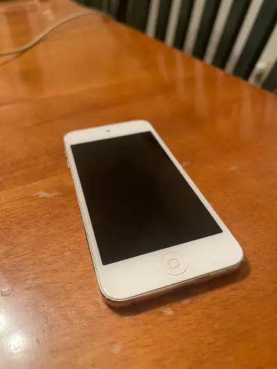 For sale is a 7th generation iPod Touch. It’s 32gb. It’s in good shape, but I tried to plug it in re...