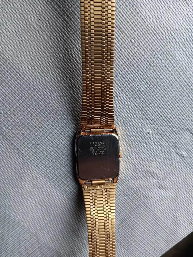 Seiko SX Quarts  Tank Watch in Jewellery & Watches in Mississauga / Peel Region - Image 5