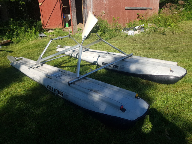 Lotus Floats for sale dans Autre  à Gaspésie - Image 2