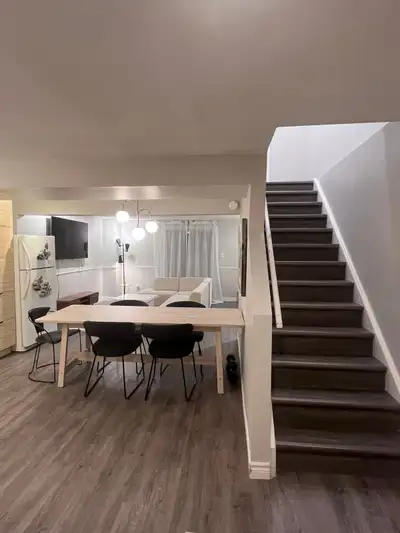 Furnished private room available NOW in a newly renovated 4-bedroom house near Highpoint Ave & North...