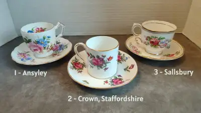 Three lovely, small cups with matching saucers. All with rose patterns. 1 - Aynsley - England bone c...