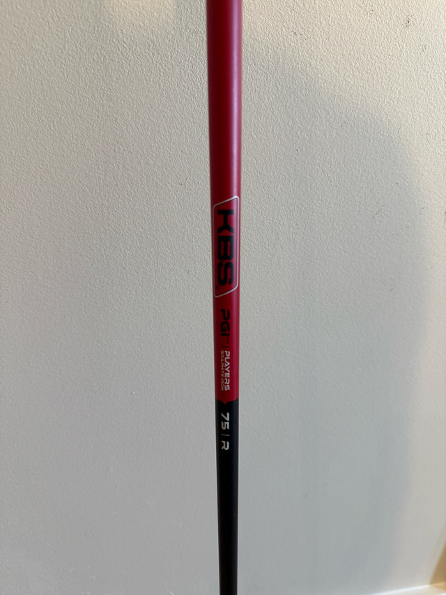 Cobra 4/5 hybrid KBS PGI 75g graphite regular shaft in Golf in Edmonton - Image 3