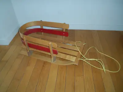 Traîneau luge en bois, View more