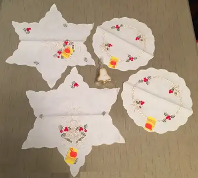 Christmas in a box-Set of 4 doilies, View more