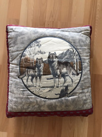 Vintage Wolf’s Pattern Quillow (pillow/quilt) Made in the 80’s