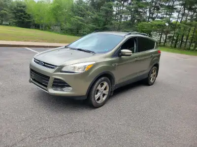 2013 Ford Escape AWD – New MVI – $3,500 OBO 2013 Ford Escape AWD for sale. This SUV has 250,000 km a...