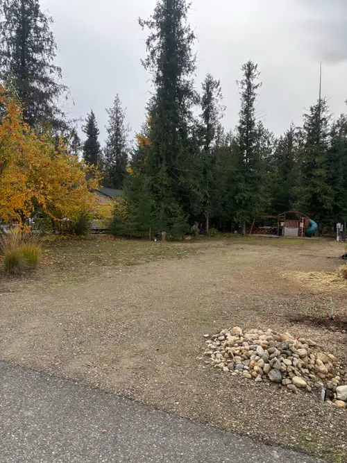 A chance of a lifetime awaits you. A private lot at Mabel Lake Golf and Airpark in pristine North Ok...