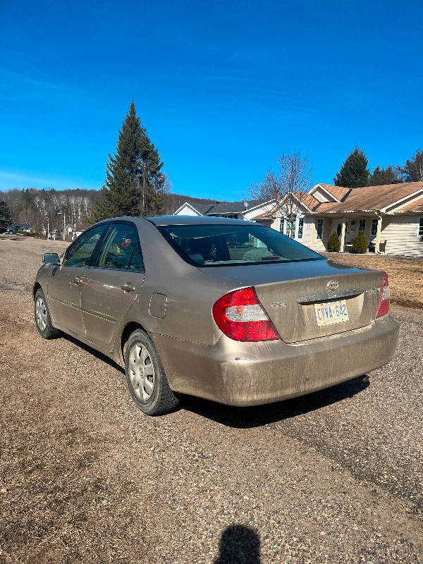 2004 Toyota Camry in Cars & Trucks in Renfrew - Image 4