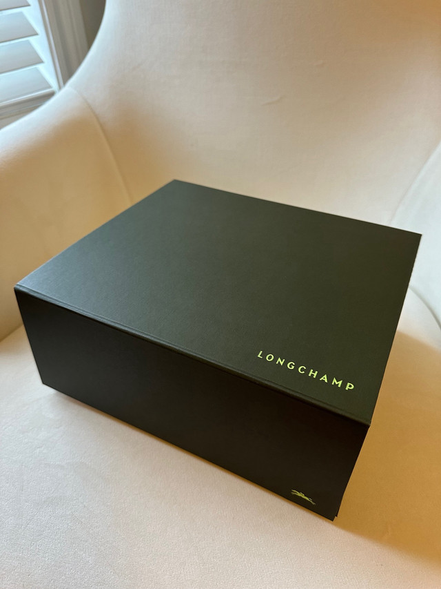 NEW! Longchamp Gift Packaging in Women's - Bags & Wallets in Markham / York Region - Image 3