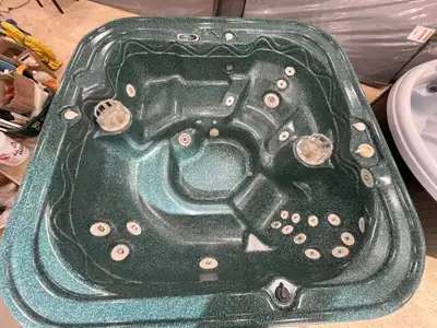 Beautifully refurbished Marquis hot tub, just refreshed and price reduced from $4,500 to $3.900. Fea...