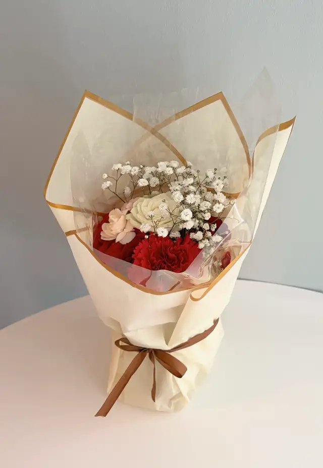 Valentine’s Day flower in Plants, Fertilizer & Soil in City of Toronto - Image 3