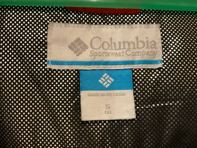 COLUMBIA KIDS WINTER JACKET AND SNOW PANTS 8 YEARS  in Kids & Youth in Mississauga / Peel Region - Image 7