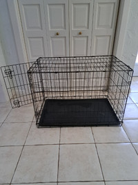 36" Medium Dog Crate With Tray - Single Door