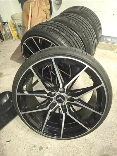 20 inchs wheels Was set in a Bmw M235i Coupe Nexen Tires 235/30ZR 20 whith more than 90% (2150km use...