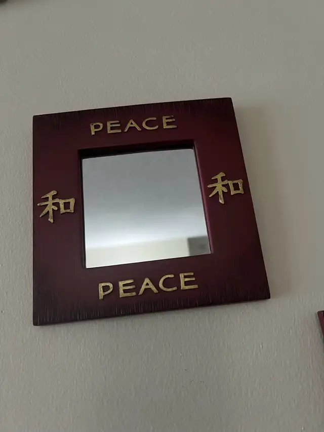 Mirror Wall Decor in Home Décor & Accents in Ottawa - Image 4