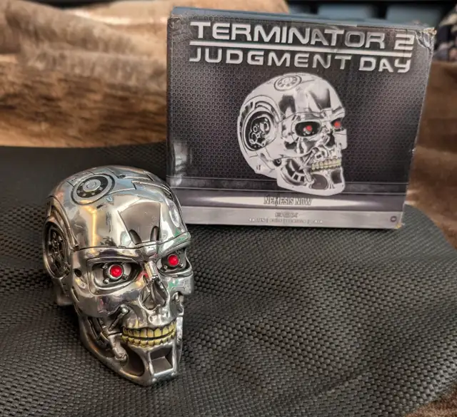 T2 ltd edition terminator skull. In original box. Collectible. | Arts ...