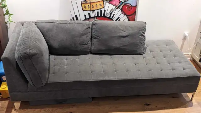 Gray Structube couch in Couches & Futons in City of Toronto - Image 8