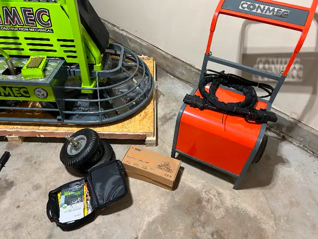 New! Conmec Electric/Battery Operated 6’ Trowel in Power Tools in Belleville - Image 8