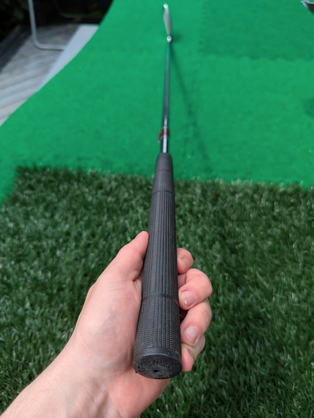 Wilson Deep Red 2 Iron 18 Degree Loft in Golf in Edmonton - Image 4