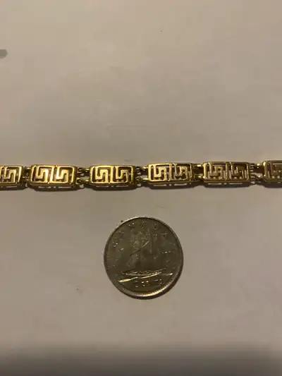 10k solid gold gucci bracelet 7.83 grams, View more