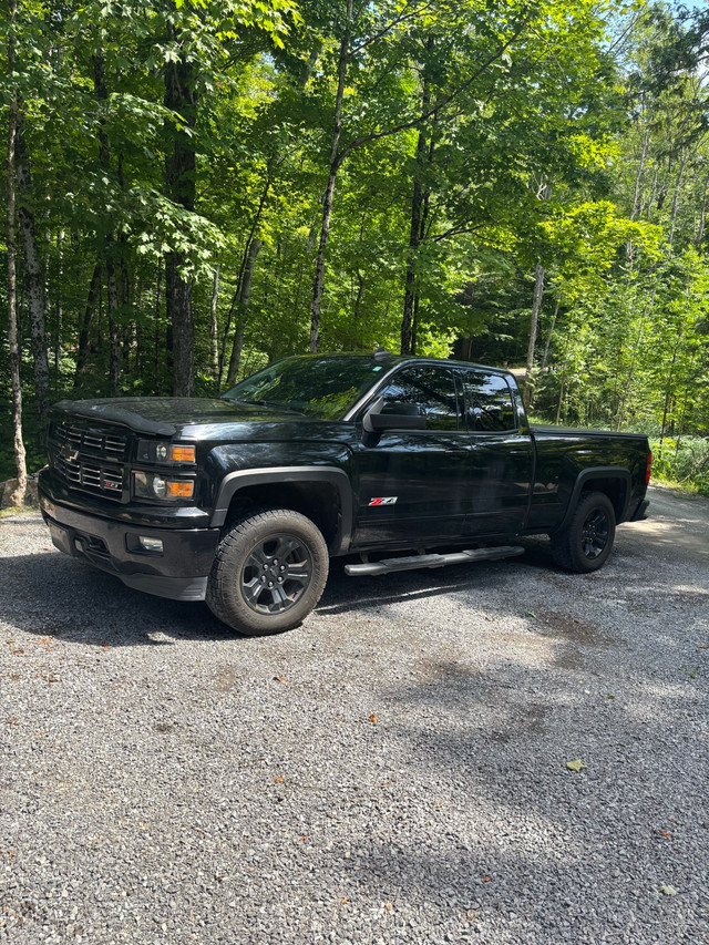 2015 Chev Silverado Z71 in Cars & Trucks in Peterborough