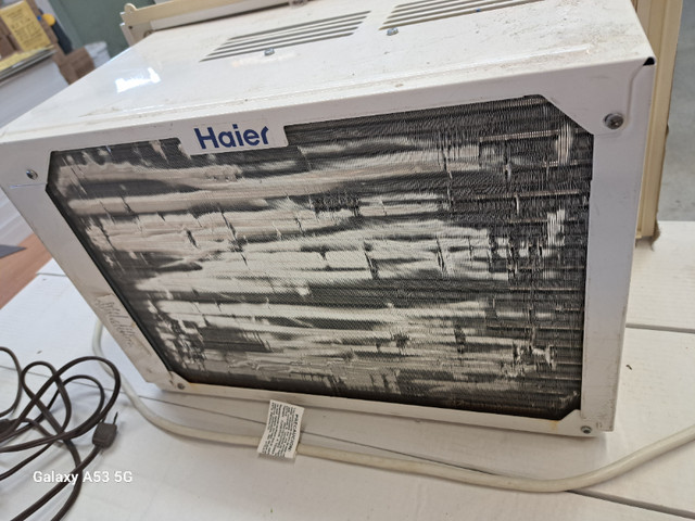 Haier air conditioning unit in Heaters, Humidifiers & Dehumidifiers in Napanee - Image 3