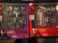 Mafex venom and carnage!!!