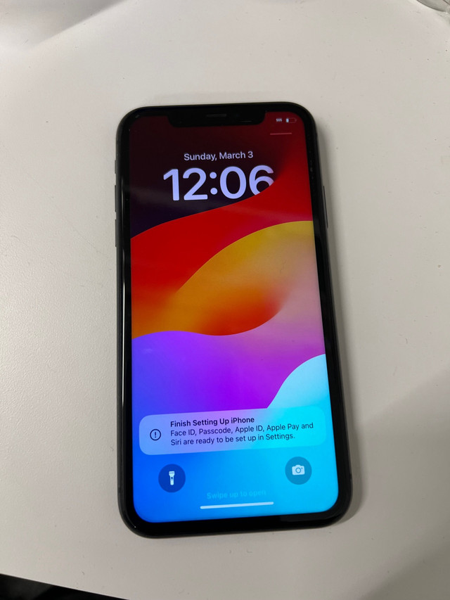 iPhone 11 black 128gb, amazing condition. Unlocked in Cell Phones in City of Toronto - Image 3