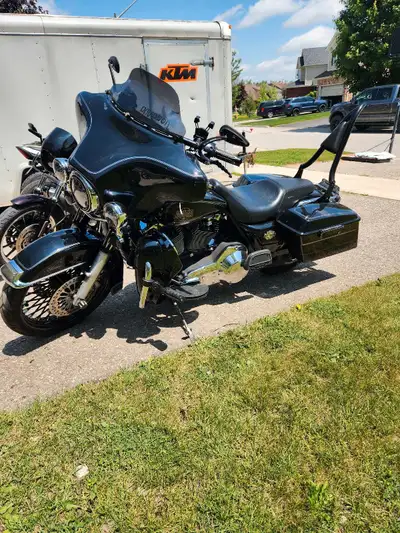 2002 harley davidson electra glide. The motor had work done prior to purchase (not paper work,was di...