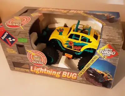 Box measures 10" high x 19.75" wide x 10" deep. Antenna is mint, all decals present and full bright...