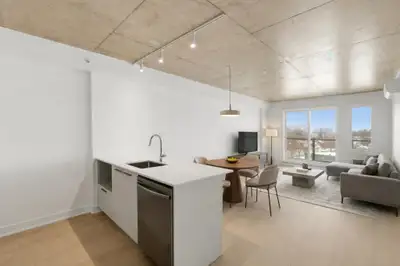 30, Avenue Joseph-Laflèche, apt. 507, Pincourt New construction available for immediate occupancy. B...