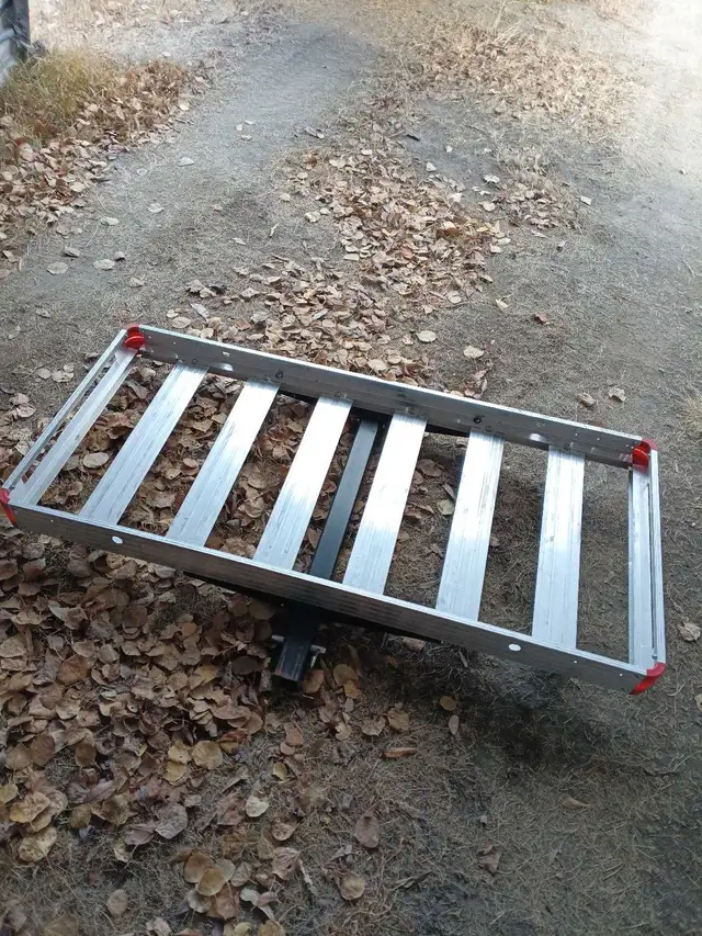 cargo hitch basket in Other in Whitehorse - Image 3