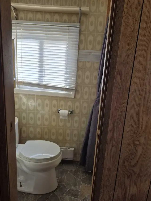 Single bedroom home in Houses for Sale in Saskatoon - Image 8