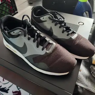 Nike Men's 718895 running shoes, size 8 1/2, good shape, View more