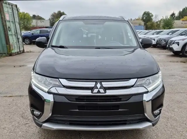 2017 Mitsubishi outlander584651639012075525