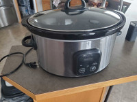 Slow cooker