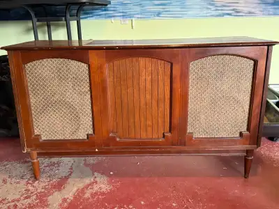 VIKING HI-FI RADIO PHONOGRAPH STEREO 1962 MODEL, View more