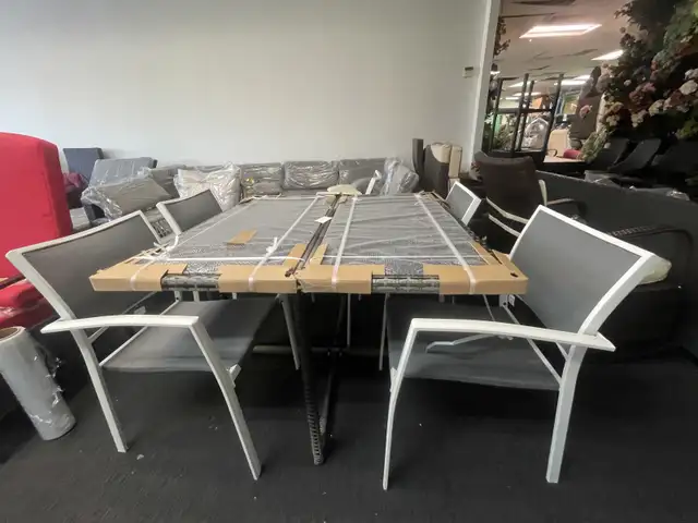 5 PC Outdoor patio furniture set on sale  in Patio & Garden Furniture in Markham / York Region - Image 4