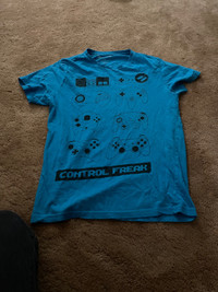  Bluenotes’ Control Freak T-shirt 