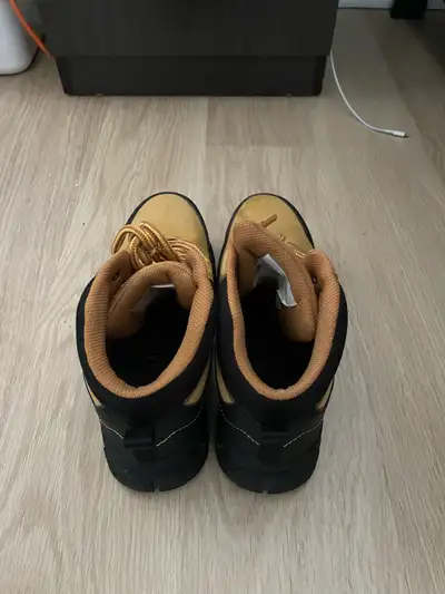 Steel Toe Work Shoes – Size 7, View more