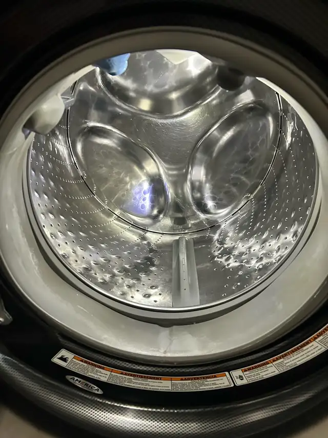 Whirlpool Duet Washer Dryer in Washers & Dryers in Mississauga / Peel Region - Image 6