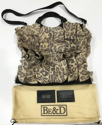 RARE vintage collectible BE & D Kan Kan designer handbag, NEW, View more
