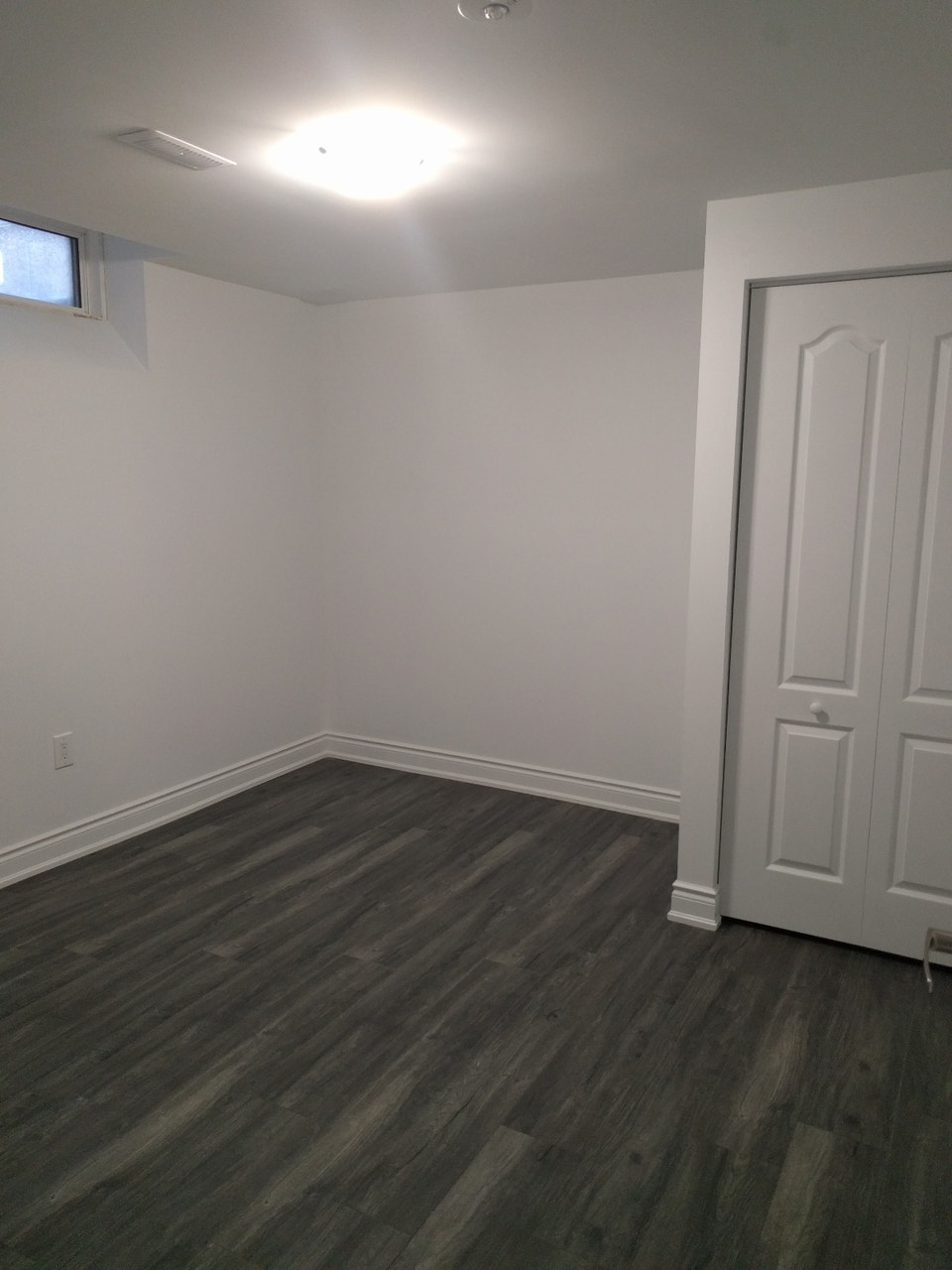 Brampton 2 Bedroom Legal Basement Apartment - 1st Oct 2