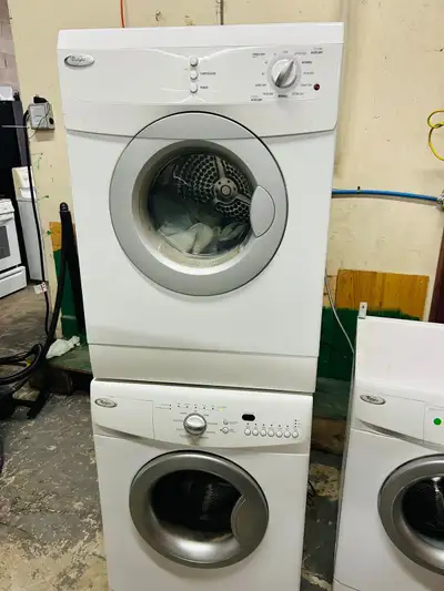 Whirlpool 24 inch washer in very good condition. We are located in Scarborough, call me for more inf...